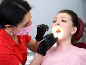 Best Dentists For Gum Inflammation in Malviya Nagar